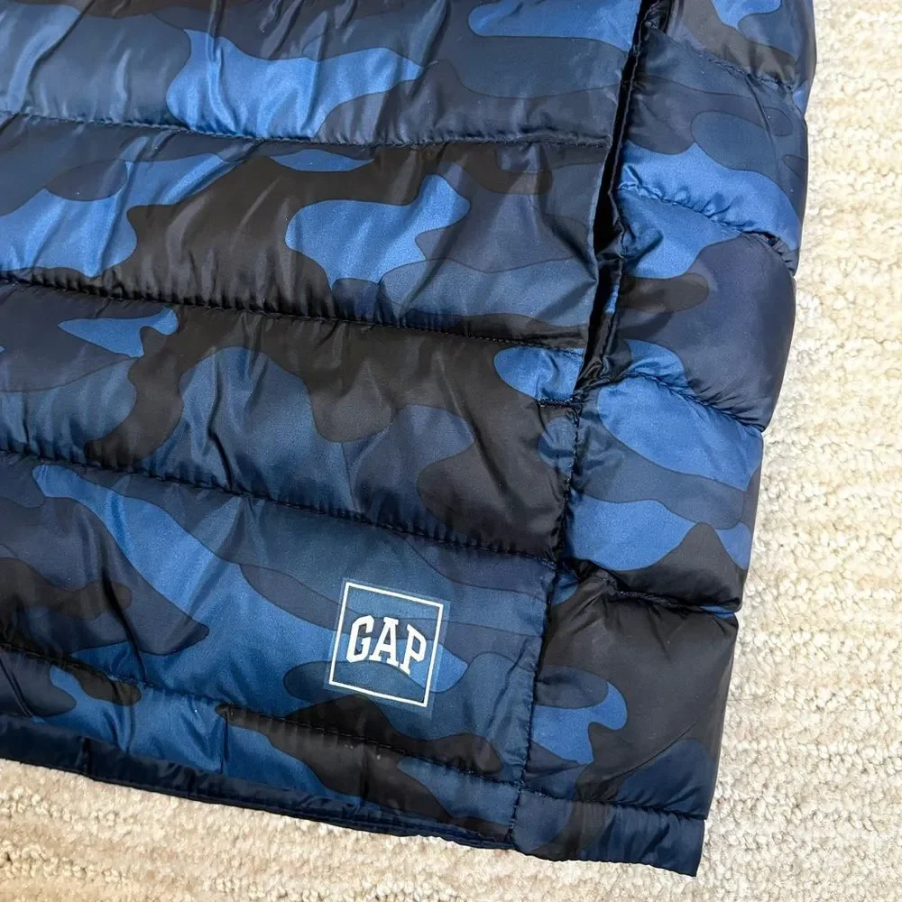 GAP Kids Ligthweight Puffer Zip Vest Boys or Girls Size XL Blue Black Camo Print